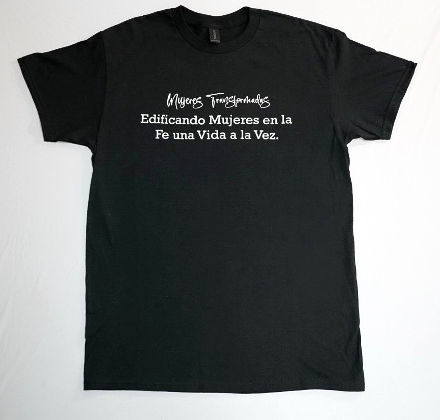 Camiseta con Lema — "Edificando Mujeres en la Fe"